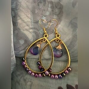 New Elegant Gold and Iridescent Purple Teardrop Earrings